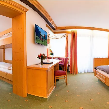 Alpenhotel Tirolerhof Neustift im Stubaital