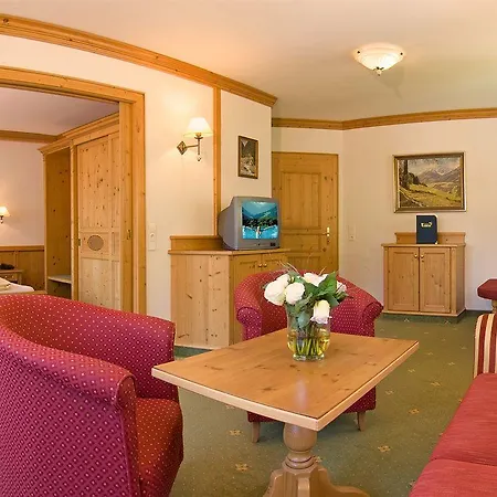 Hotel Alpenhotel Tirolerhof 4*