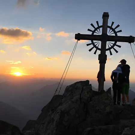 Hotel Alpenhotel Tirolerhof 4*
