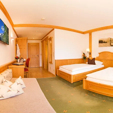 Alpenhotel Tirolerhof ניוסטיפט אים סטובאיטל