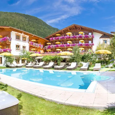 Alpenhotel Tirolerhof Ξενοδοχείο Neustift im Stubaital