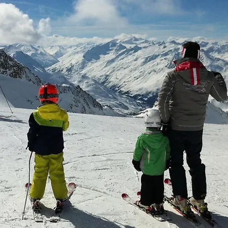 Hotel Alpenhotel Tirolerhof 4*