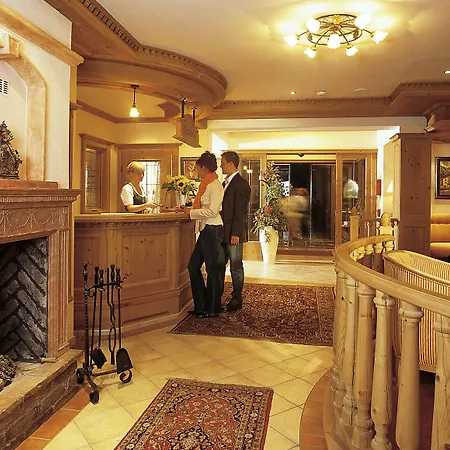 Alpenhotel Tirolerhof Hotel Neustift im Stubaital