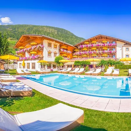 Alpenhotel Tirolerhof Hotel Neustift im Stubaital