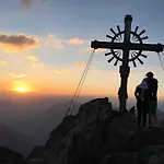 호텔 Alpenhotel Tirolerhof 4*