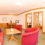 Alpenhotel Tirolerhof 호텔